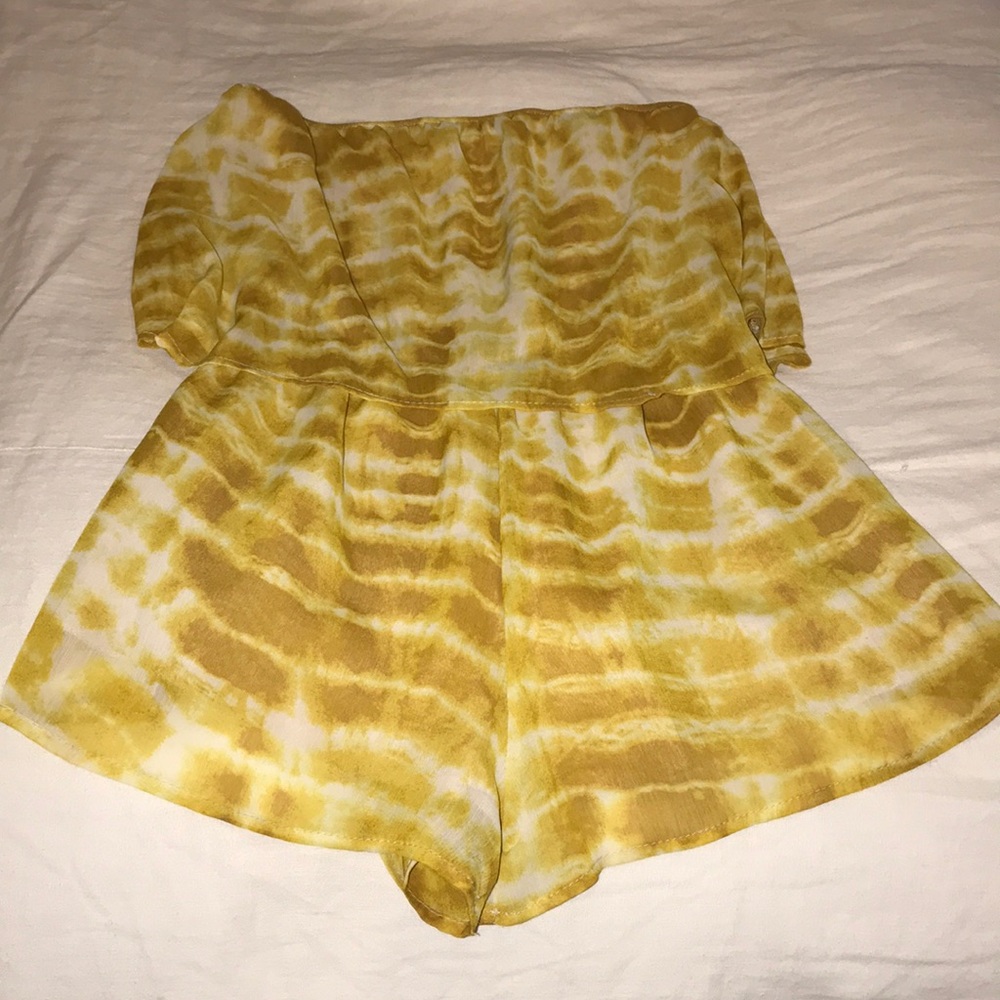 Honey punch yellow tie dye romper